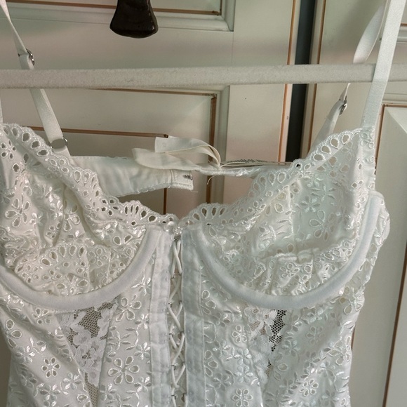 For Love and Lemons White Sofie Eyelet Dress (D2) - Picture 7 of 9